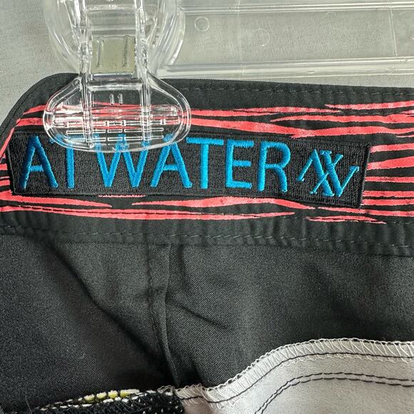 Atwater Checks Men’s 30 Board Shorts Stretch Cinch Fly Side Pocket - Picture 4 of 10